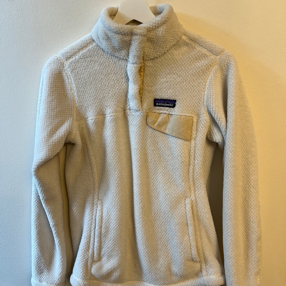 Patagonia Off-White Fleece Jacket